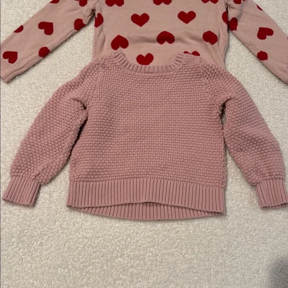 3T carters sweater & baby gap cable knit sweater says 5 but is more 3T size. - Picture 4 of 7